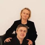 Marc Aurel Floros – Ein facettenreiches Porträt zwischen Bildung, Verantwortung und moderner Identität